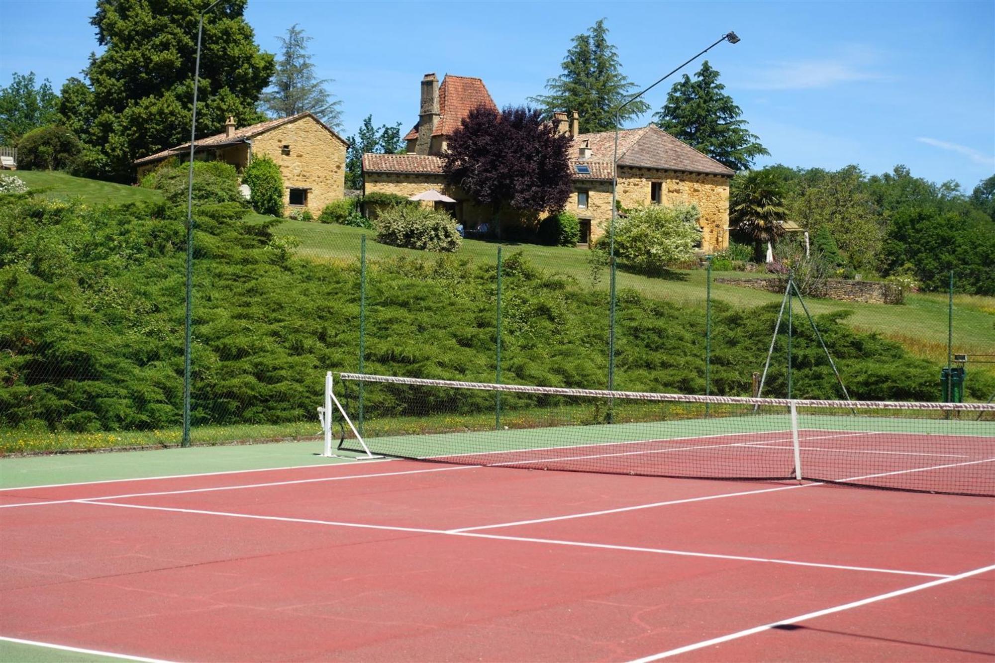Domaine De Cournet Haut, A 17Th Century Property Set On A Calm, Idyllic Domain With Pool, Tennis, Bikes And More Les Vauries 外观 照片